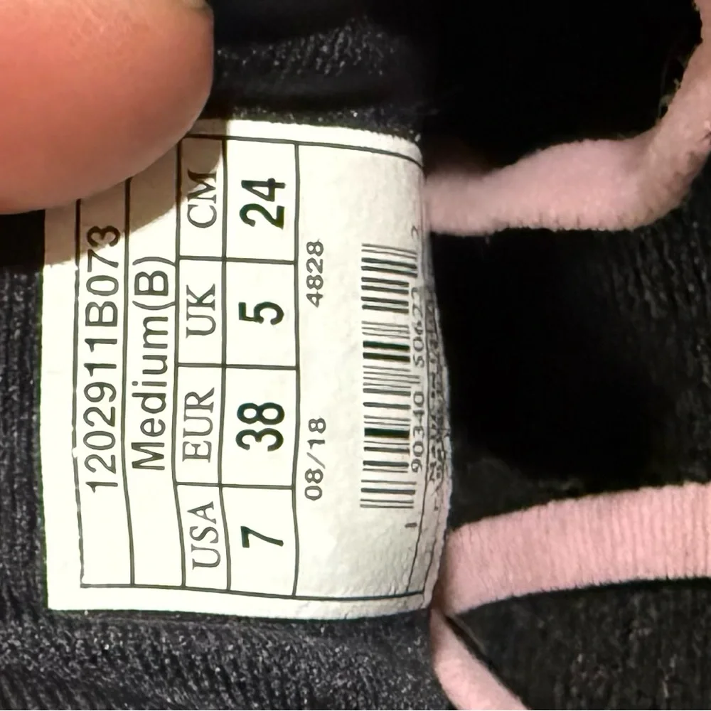 Brooks Women's Black and Pink Running Shoes size 7 - Picture 7 of 8